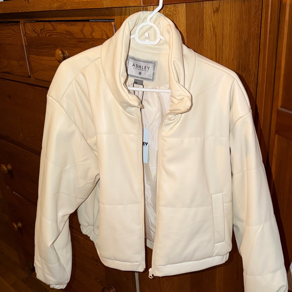 Ashley By 26 International Cream Puffer Jacket